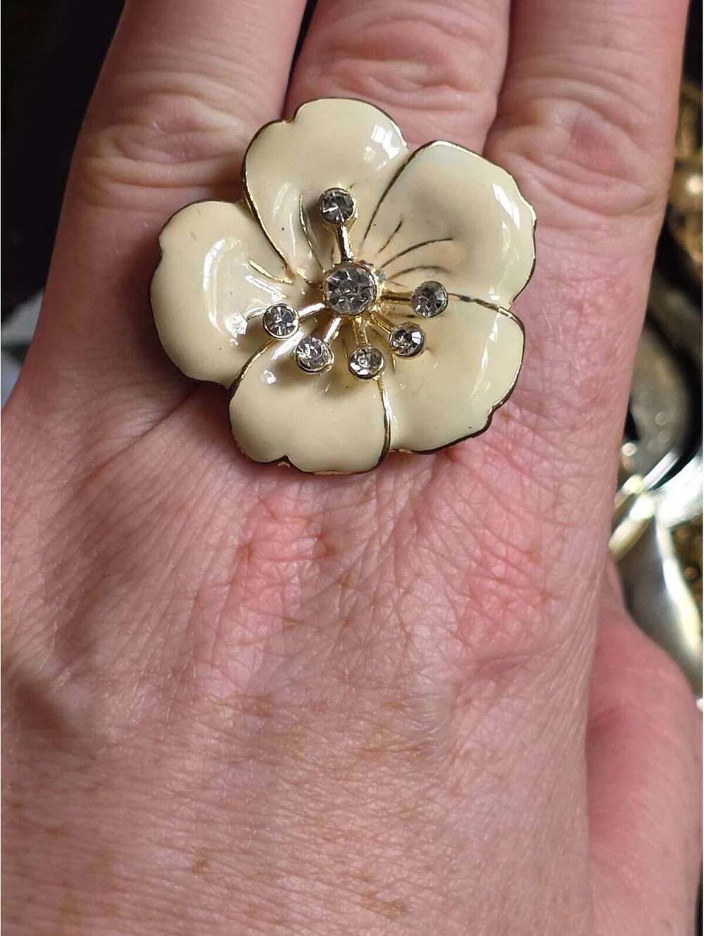 Vintage Cream Enamel Floral Rhinestone Stretch Ring